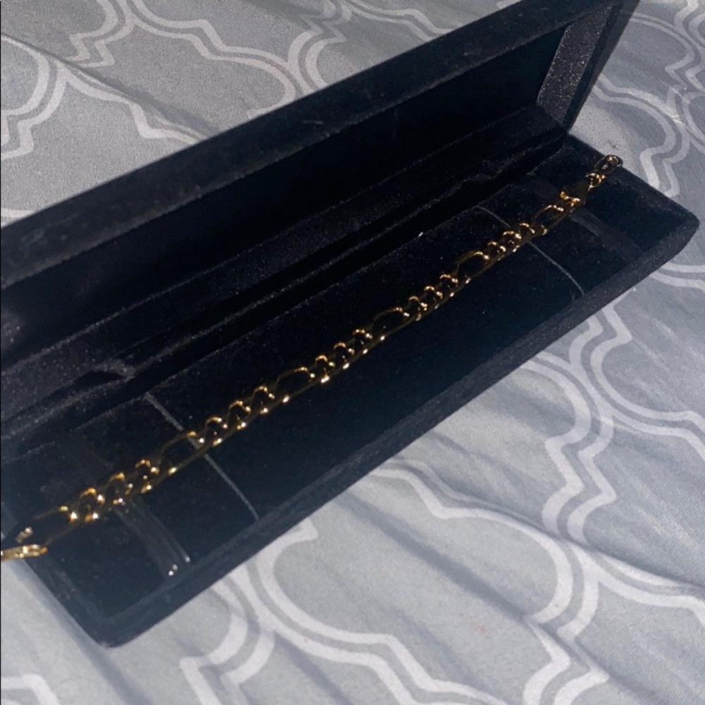 14k Gold Figaro Bracelet